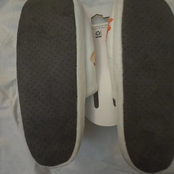 "Friends" White and Blue Slippers - Picture 5 of 5